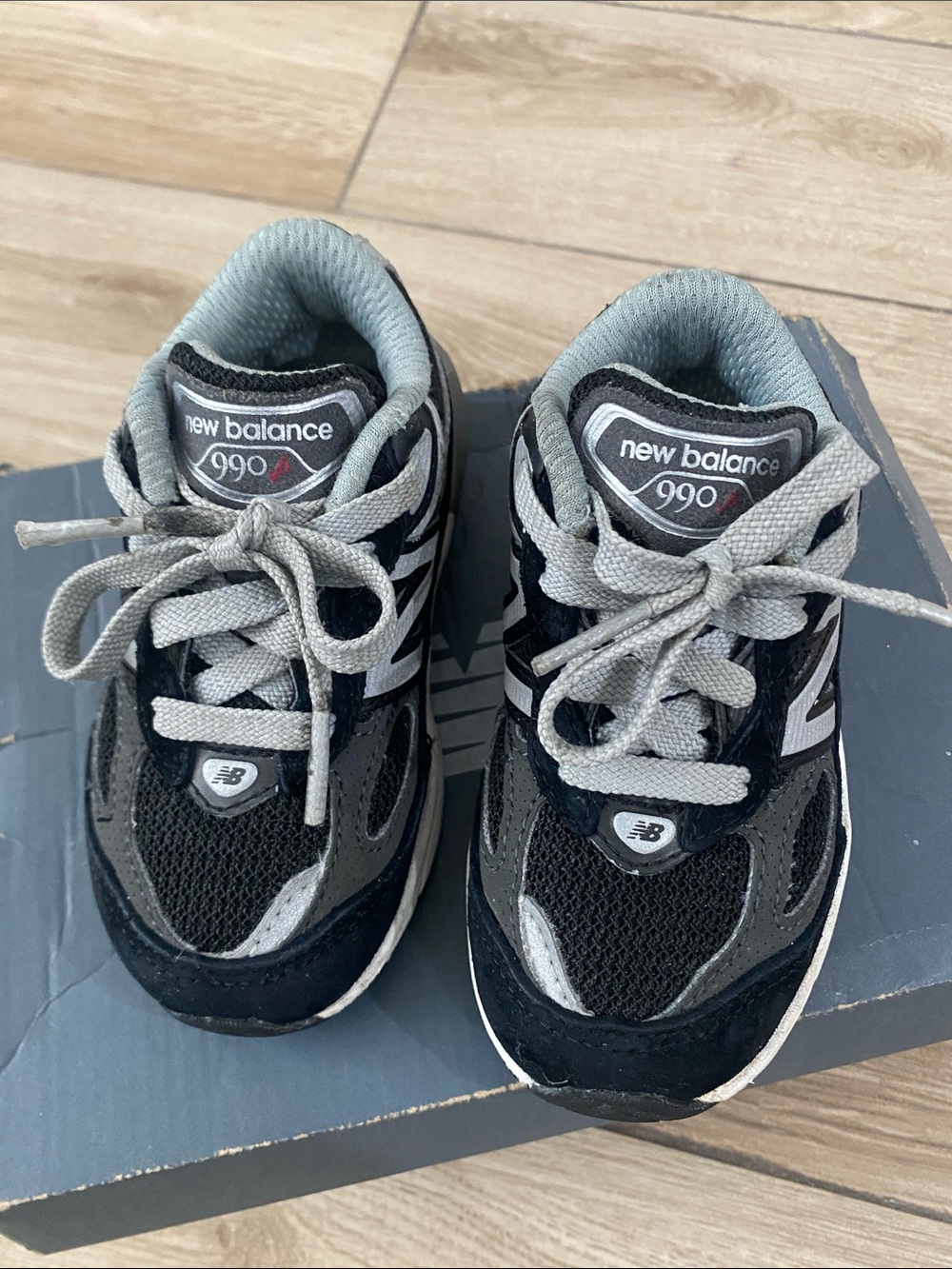 New balance 990 toddler size 6